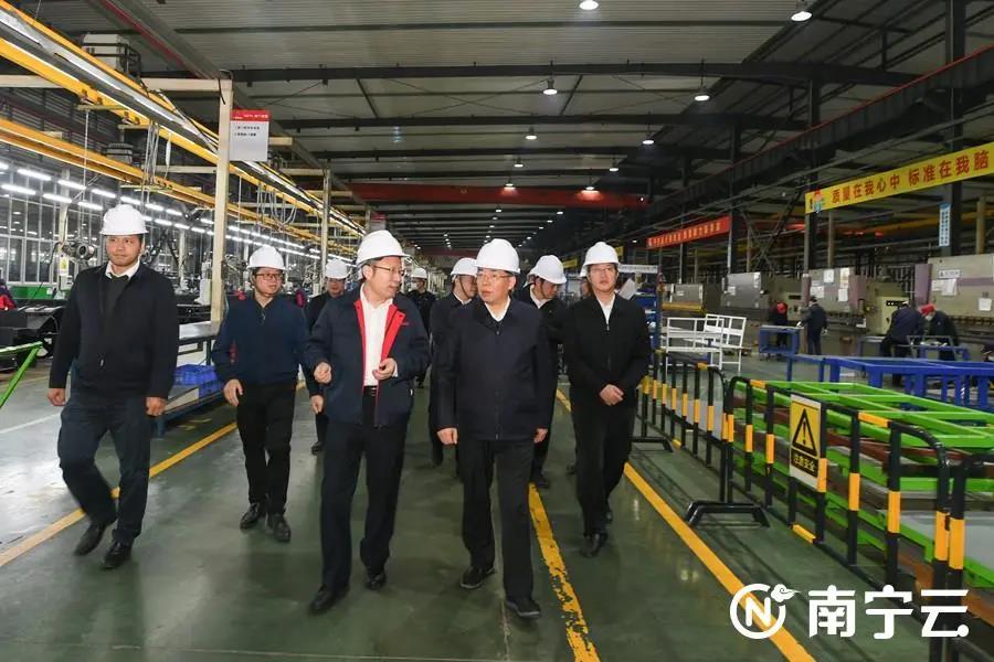 2021年12月20日自治區(qū)黨委常委、南寧市委書記徐海榮、代市長廖立勇一行到廣西申龍調(diào)研接待工作
